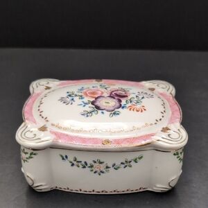 VGT, Hand-painted,Occupied Japan Porcelain Floral Trinket Dish.